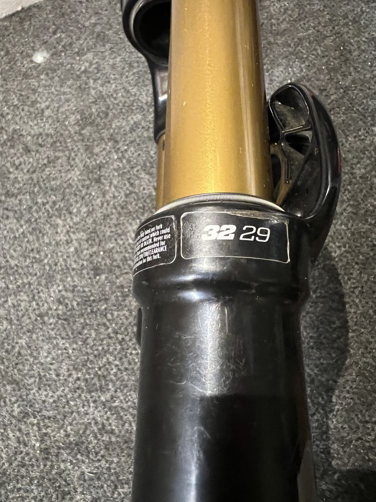 Fox 32 SC fit 4 skok 100mm kashima