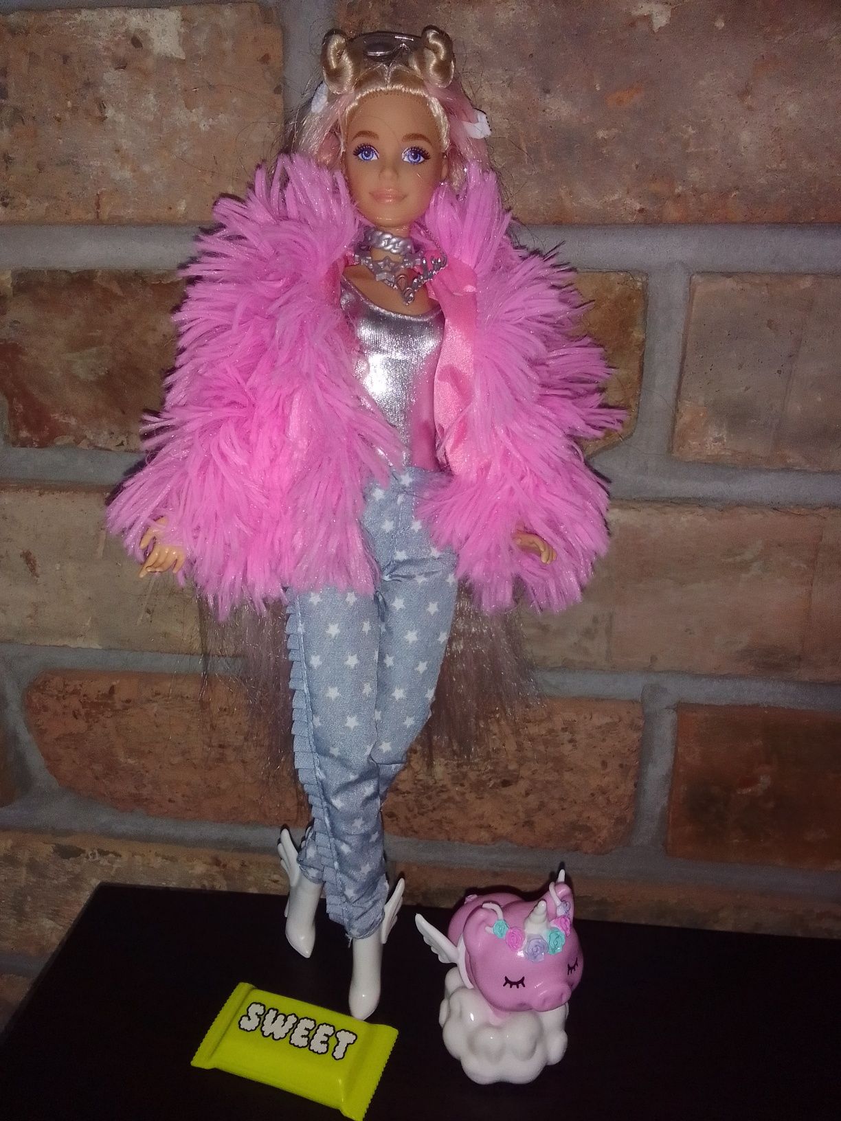 Barbie Extra akcesoria świnkorożec lalka piękne włosy