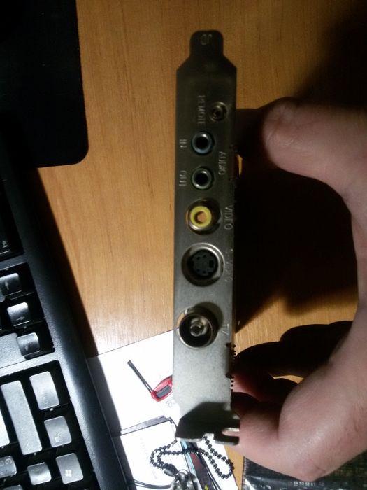 ТВ-тюнер AVerMedia AVerTV Studio 505UA