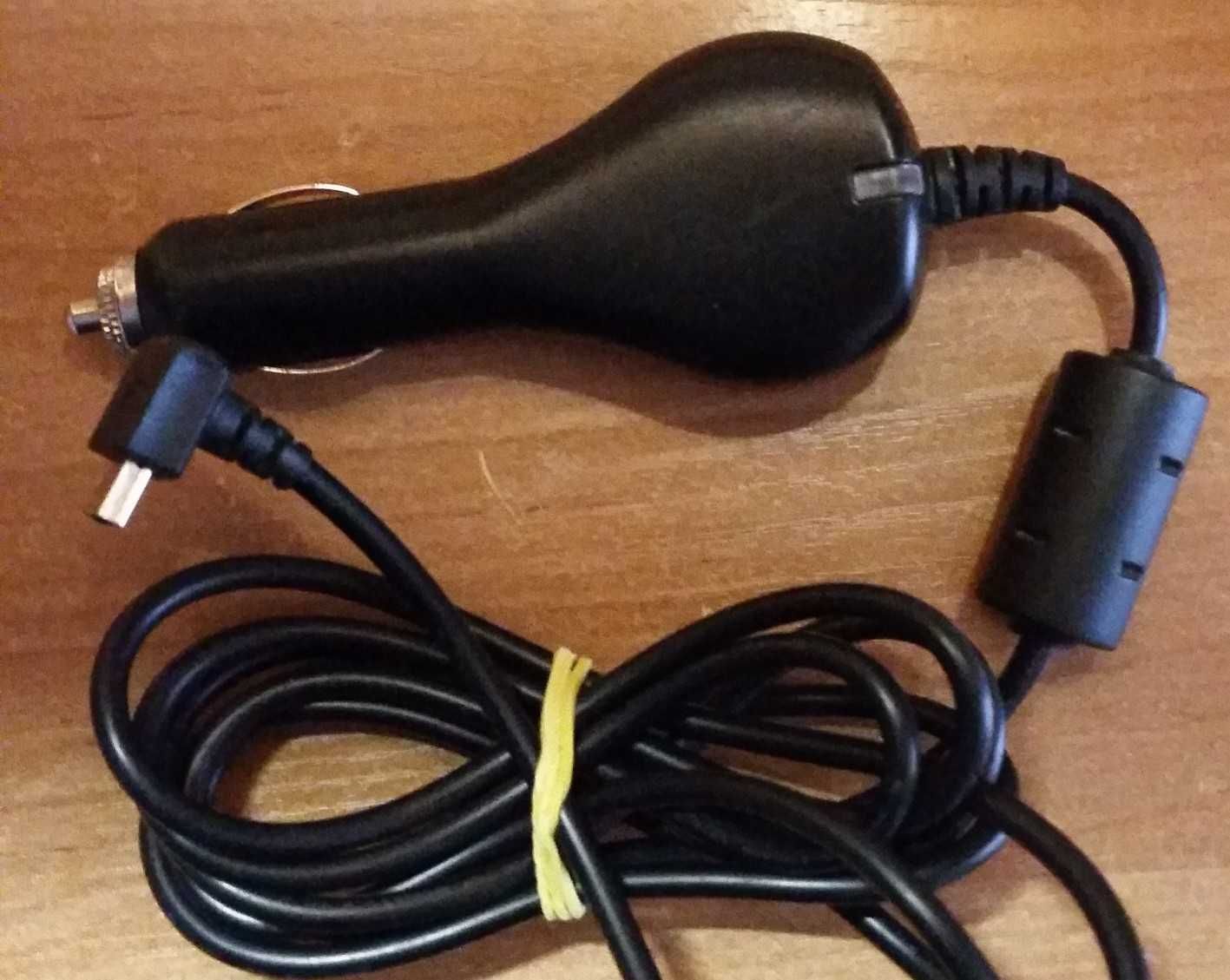 Garmin зарядное для навигатора в авто. mini USB (miniUSB) блок питания