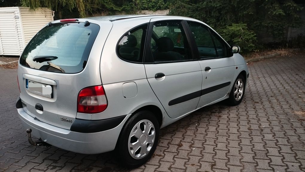 Renault Megane Scenic 1,6 benzyna,,klima,hak