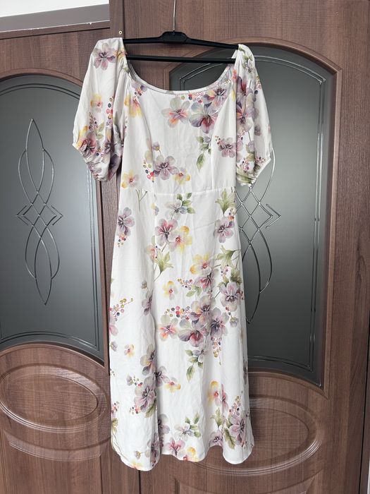 Сукня в квітковий принт