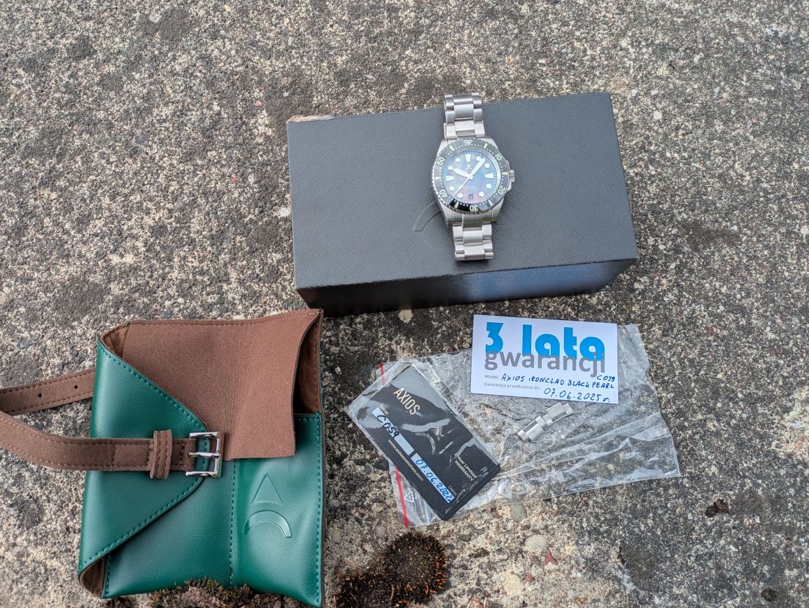 Zegarek Axios Ironclad SW200 ceramiczny bezel masa perłowa luma driver