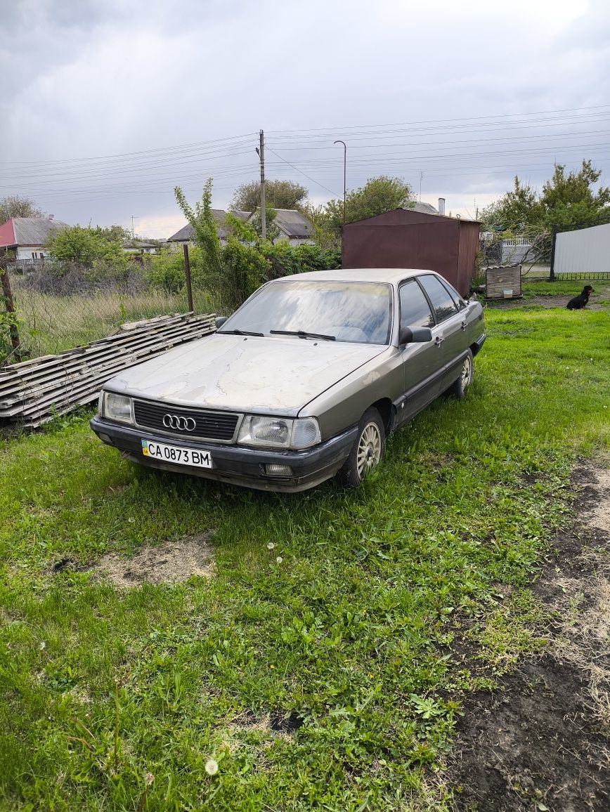 Audi 100 c3 2.3L