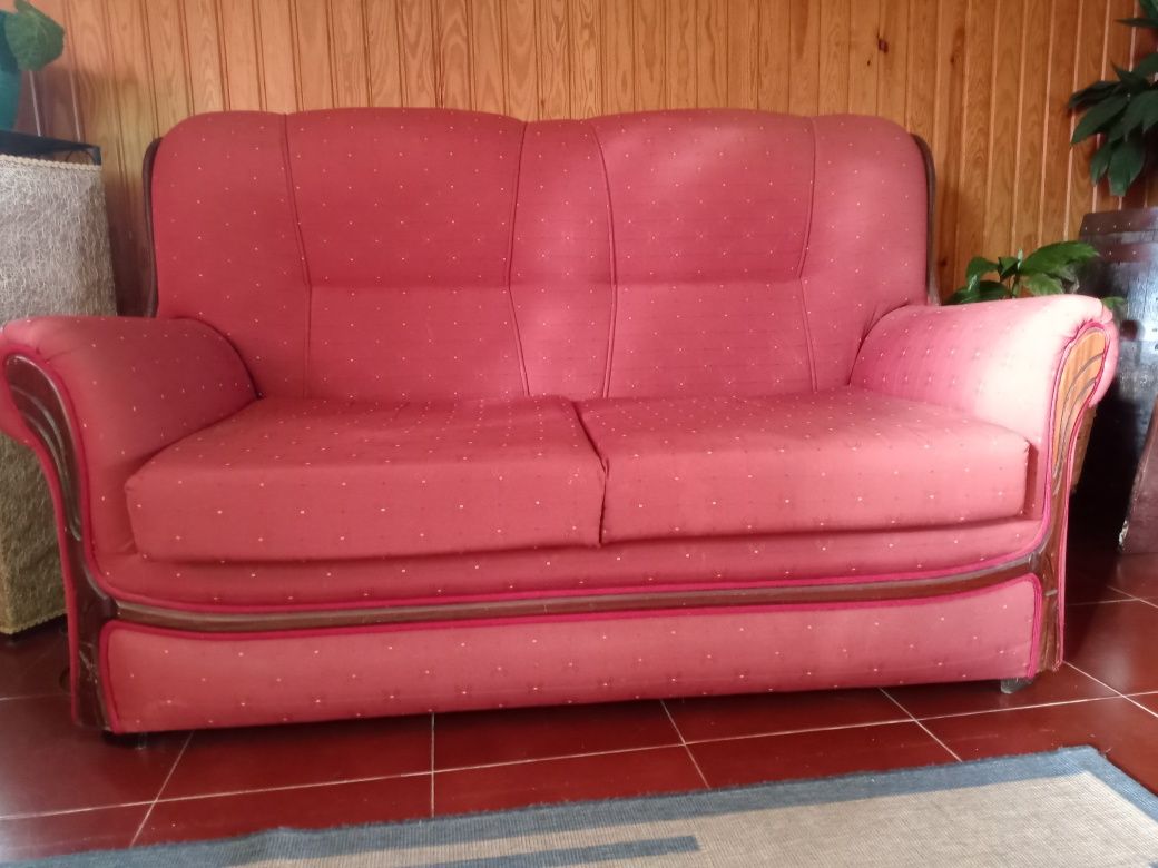 Vendo sofá de dois lugares em muito bom estado
