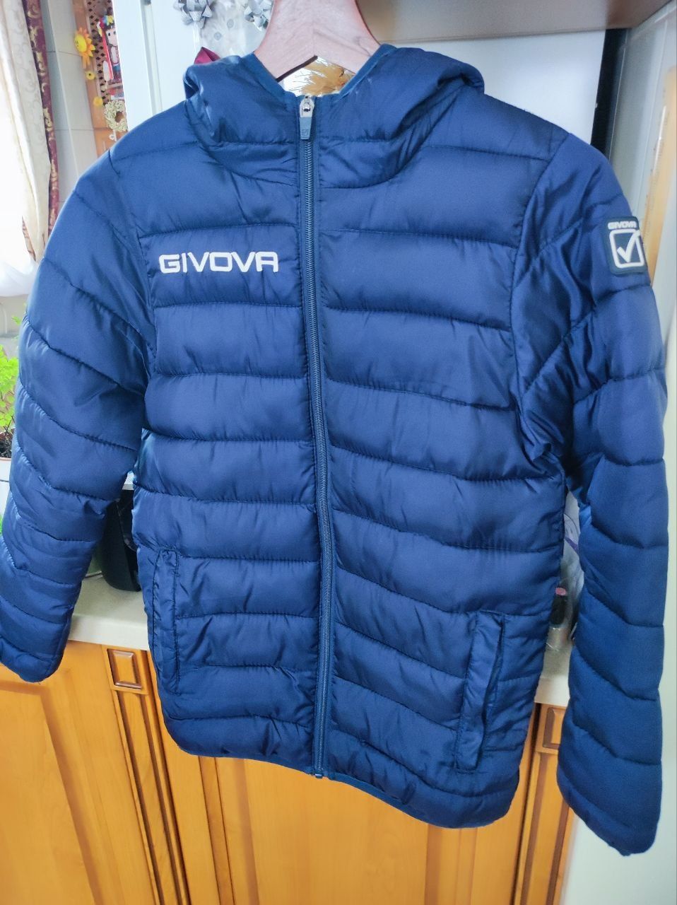 Куртка GIVOVA в нормальному стані демо сезонна