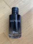 Butelka i pudelko po perfumie dior sauvage 100ml