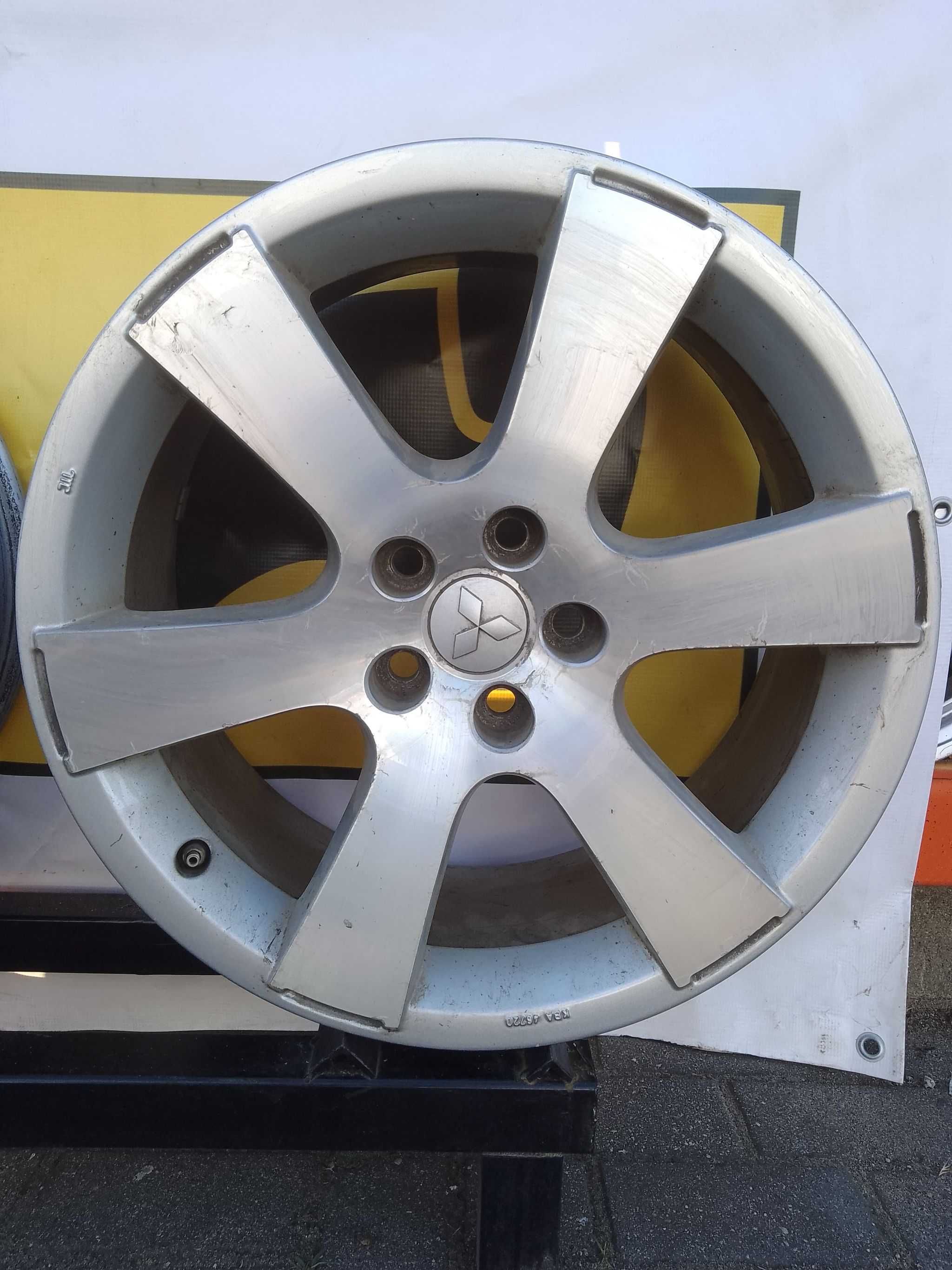 Alufelgi KIA MAZDA HONDA HYUNDAI TOYOTA Nissan 19" 5x114,3 8J ET38