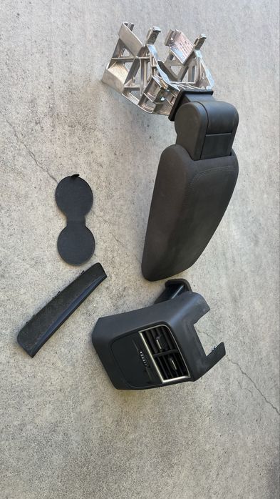 Apoio de braço audi A3 /saida de A/C traseiro