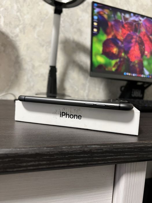 iPhone 11 64Gb • Идеал • iCloud • Полный комплект • Айфон