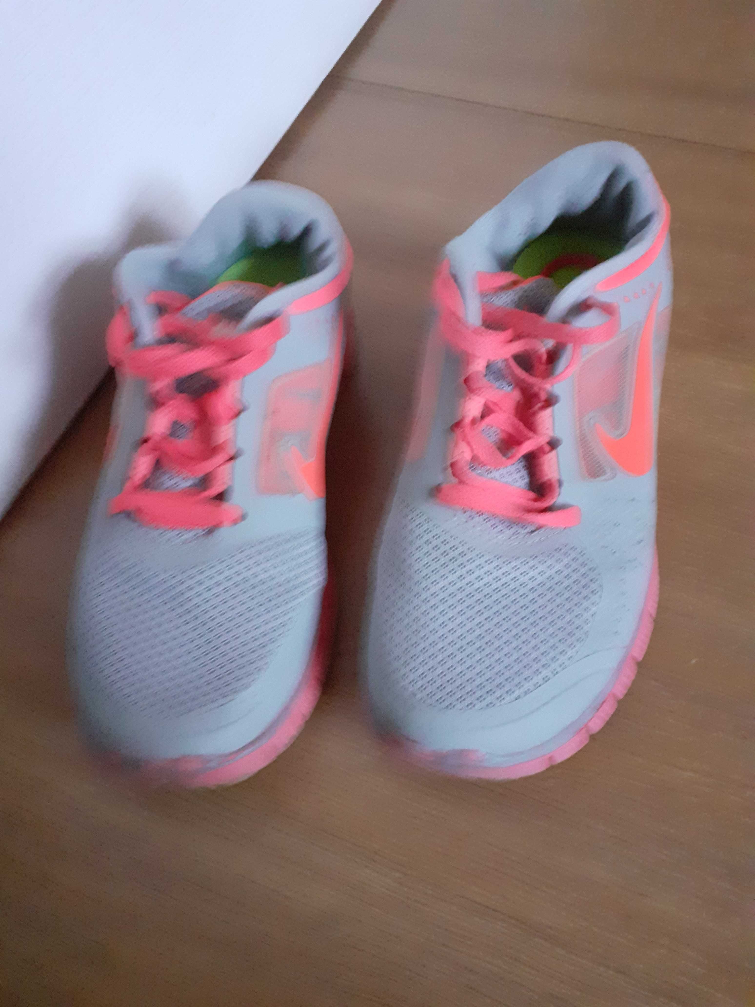 buty sportowe nike free run 37 rózowe sneakersy do biegania