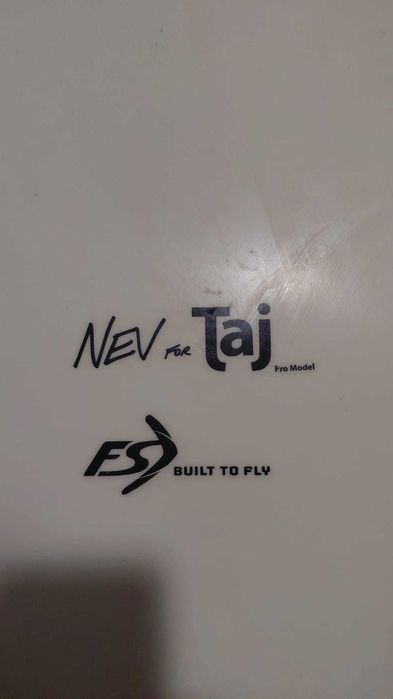 Firewire Surfboard 6’4” – Modelo Pro Taj Burrow