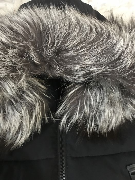 Пуховик з чорнобуркою, розмір 44