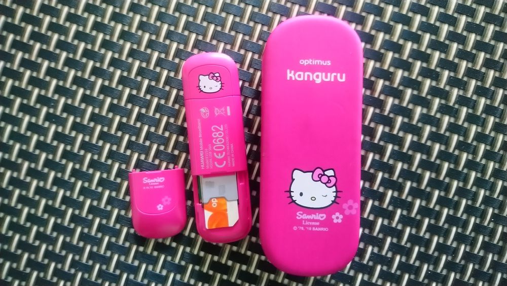 Router USB Hello Kitty NOS + Envios grátis