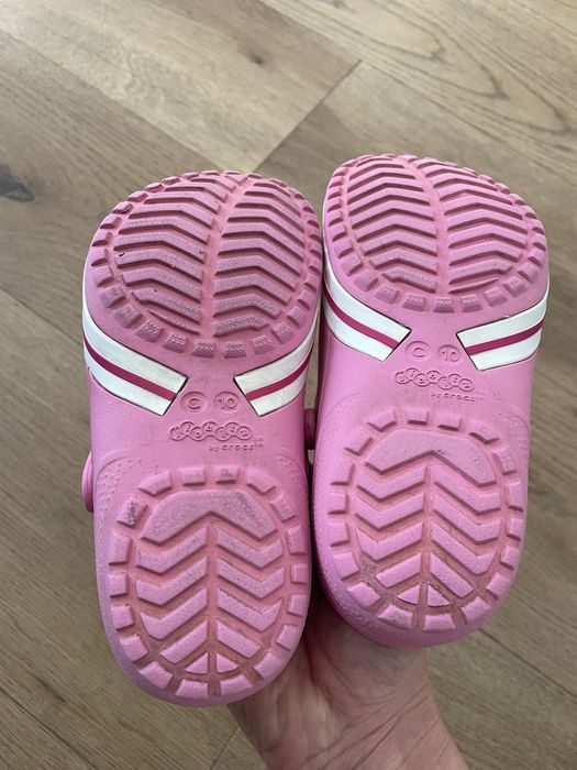 Klapki Crocs r. C10, crosy dla dziewczynki różowe