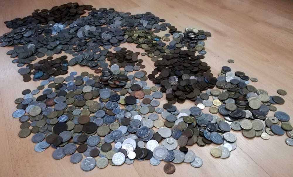 VENDA AO KILO - Mix moeda Portuguesa e estrangeira / 10€ cada Kilo