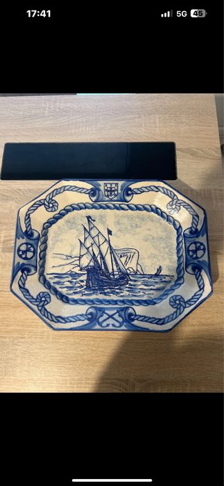 3 pratos de porcelana pintados à mão