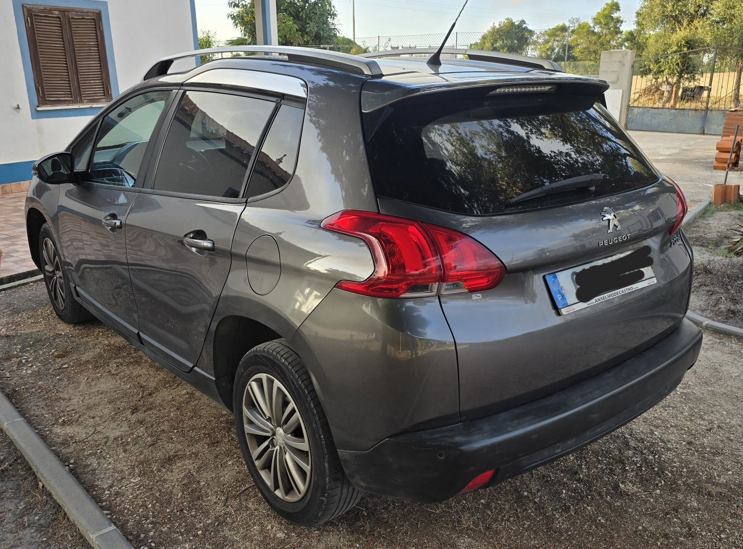 Peugeot 2008 1.4 hdi NACIONAL