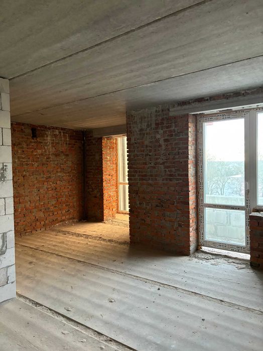 Сучасна квартира у новобудові