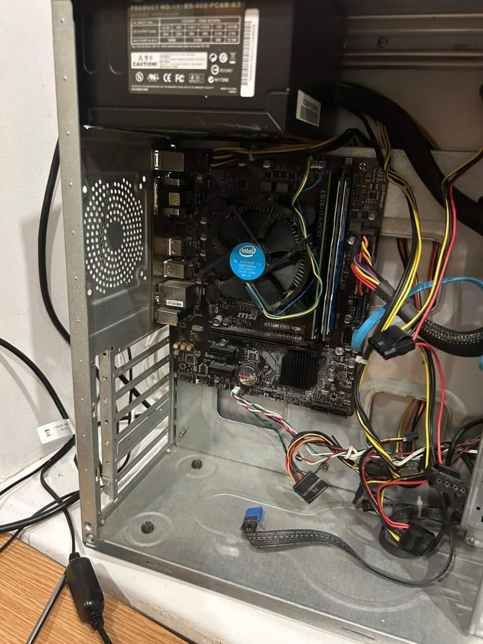 Комплект i3 9100f 12gb ddr4 озу gtx 1060 3gb