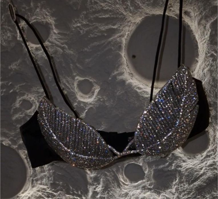 Топ топик лиф в стразах