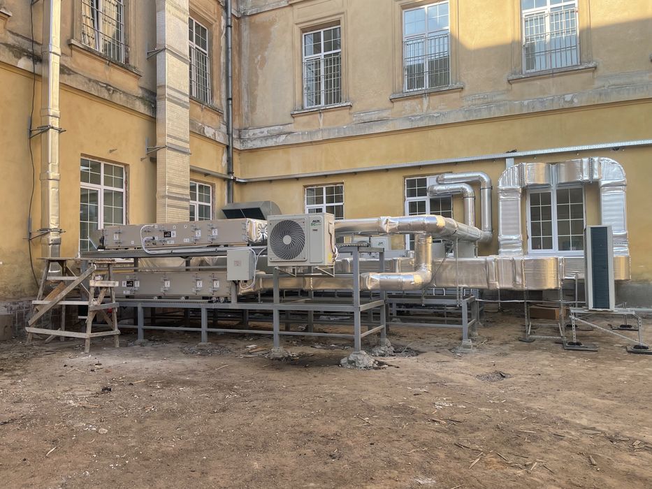 Монтаж кондиціонерів