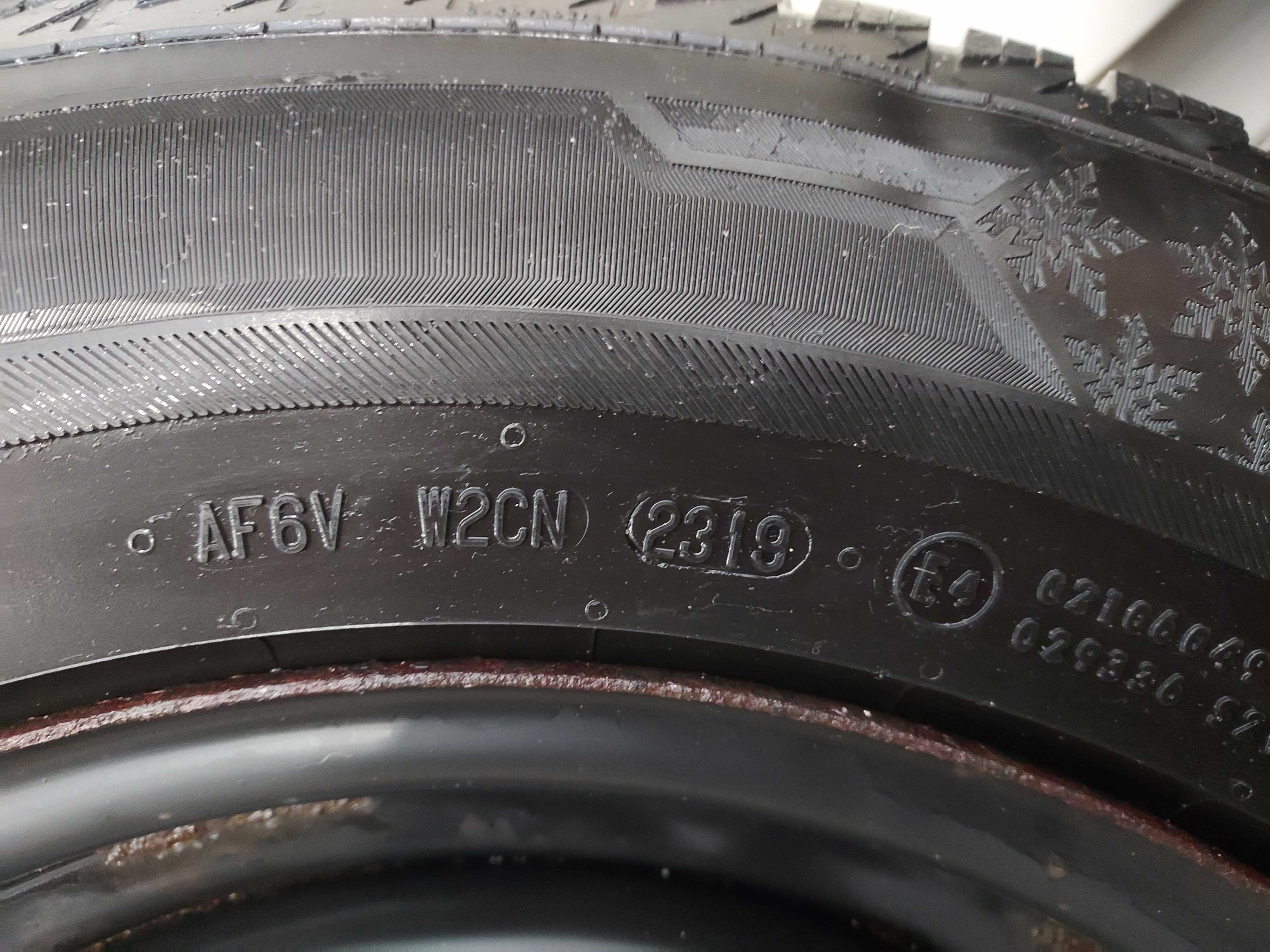 Koła Felgi Opony Zimowe Barum Polaris 5 215/65R16 Renault