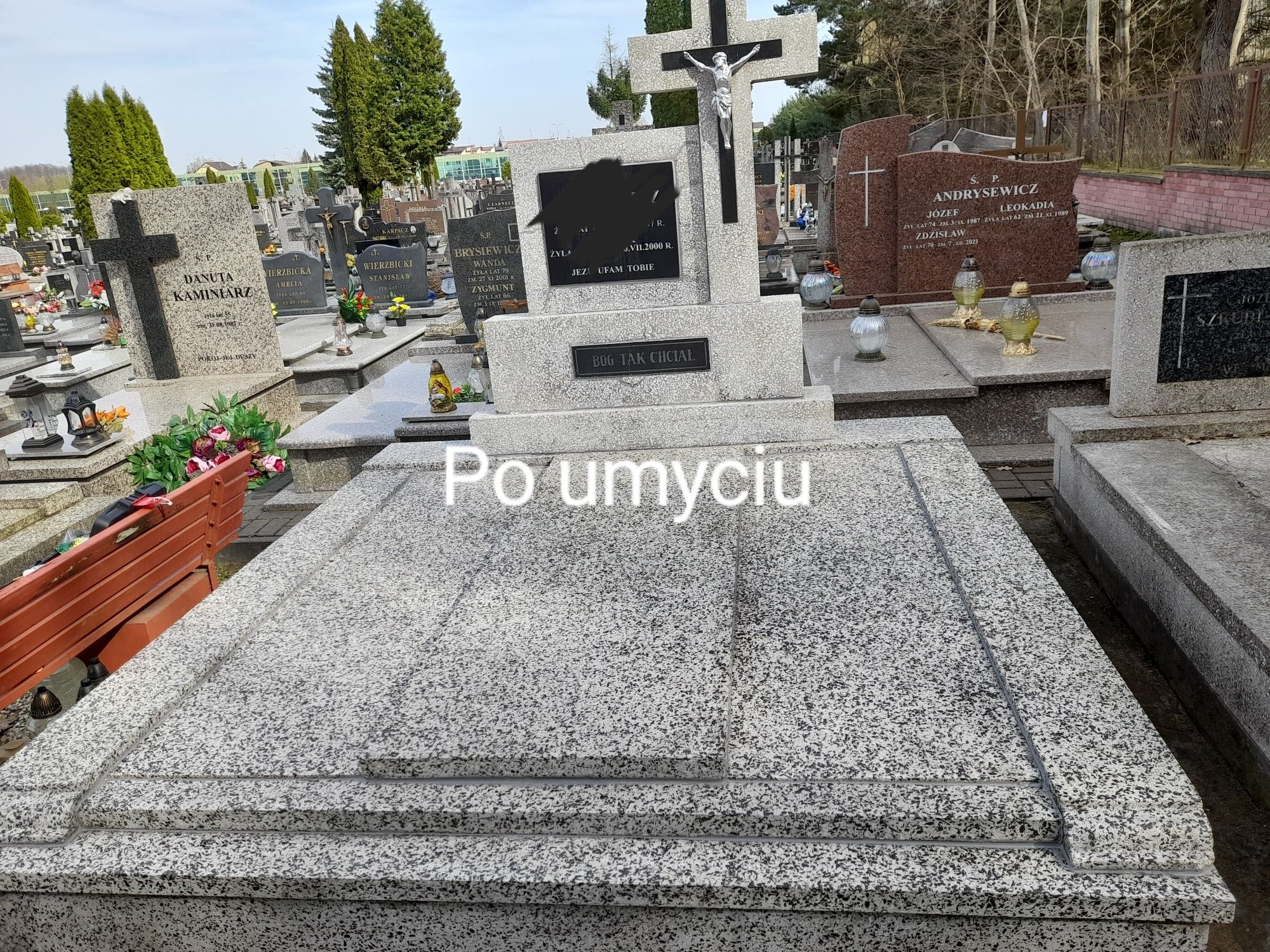 Zadbany czysty pomnik