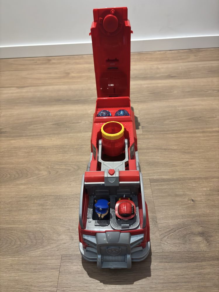 Camião Bombeiros Marshall