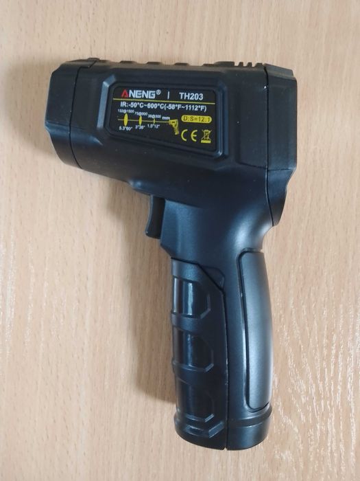 Инфракрасный бесконтактный термометр пирометр ANENG TH203 -50 + 600