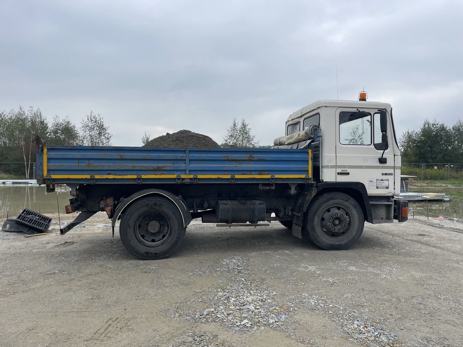 Transport wywrotka kruszywo piasek ziemia