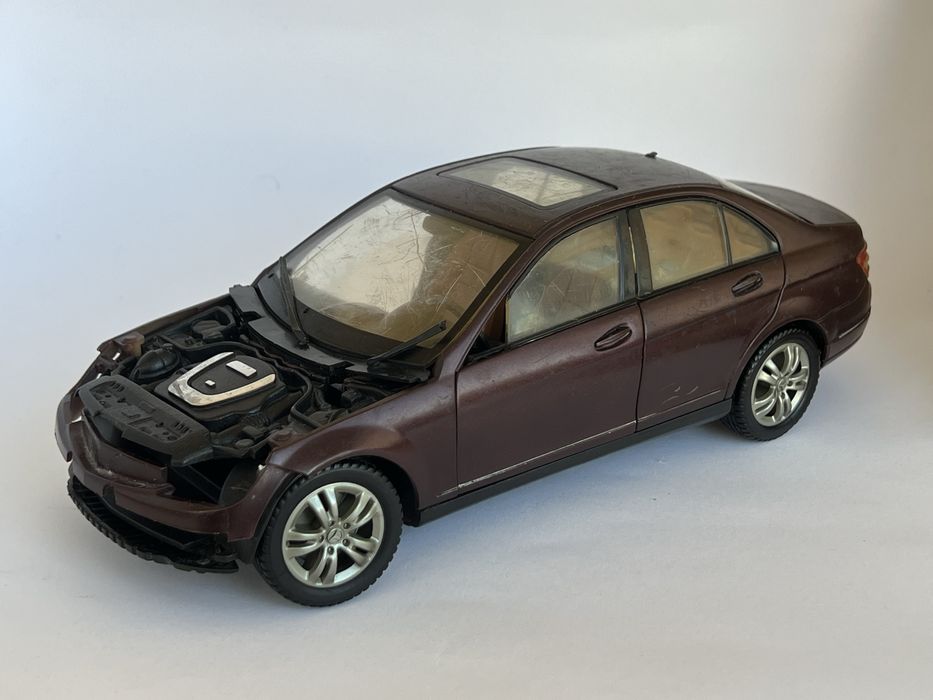 Mercedes-Benz C-Class w204 1:18