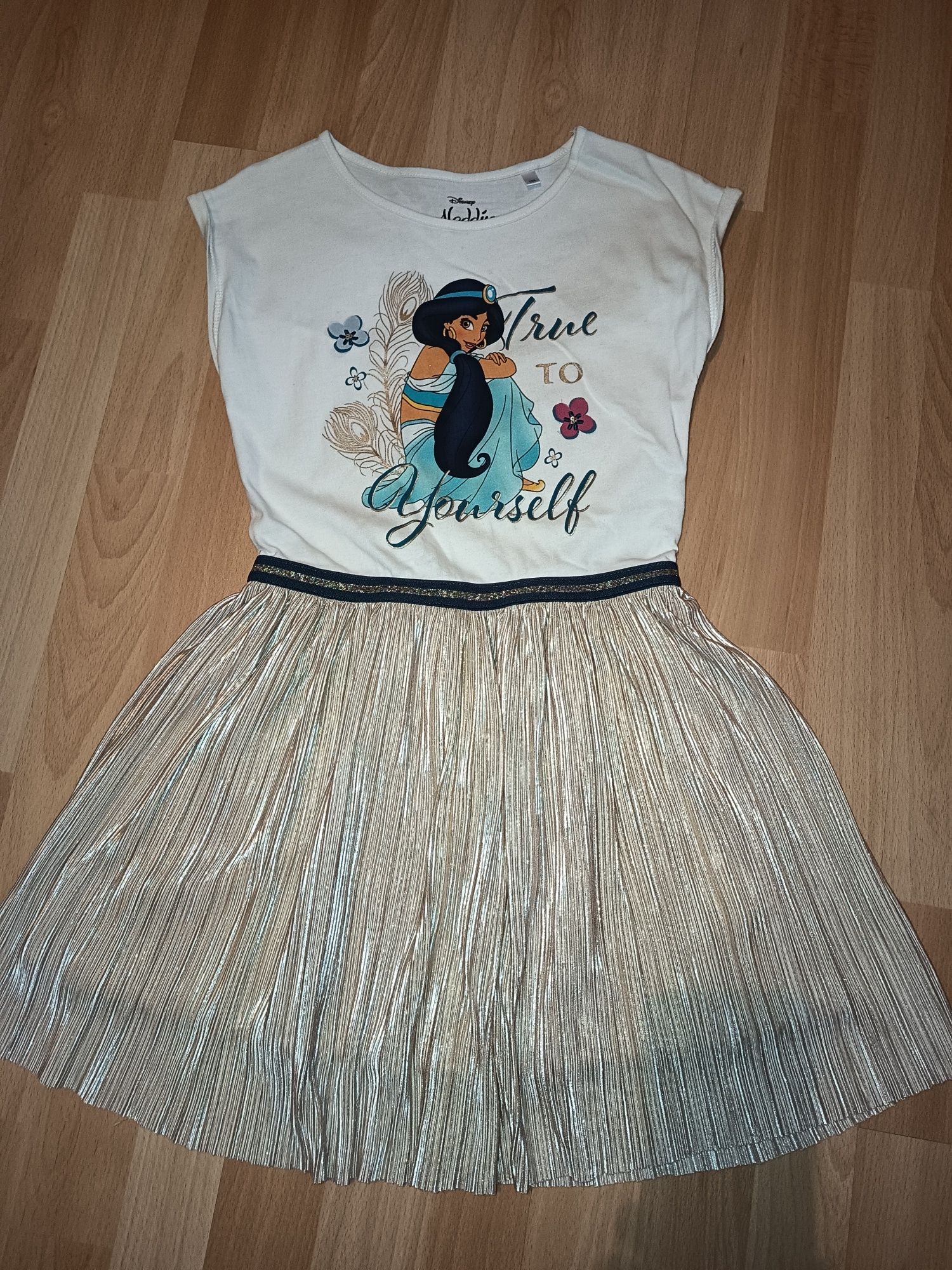 Vestido Aladdin, tamanho 9 anos