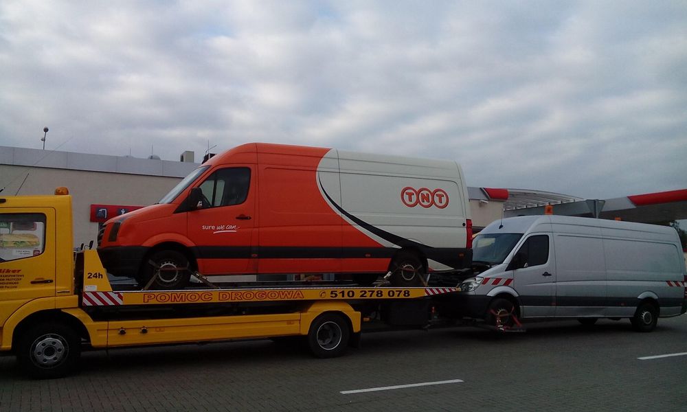 Usługi Transportowe POMOC DROGOWA Autoholowanie