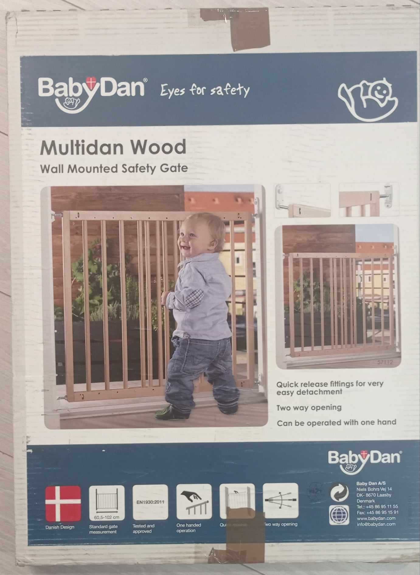Bramka Baby Dan MultiDan, kolor naturalny białe uchwyty