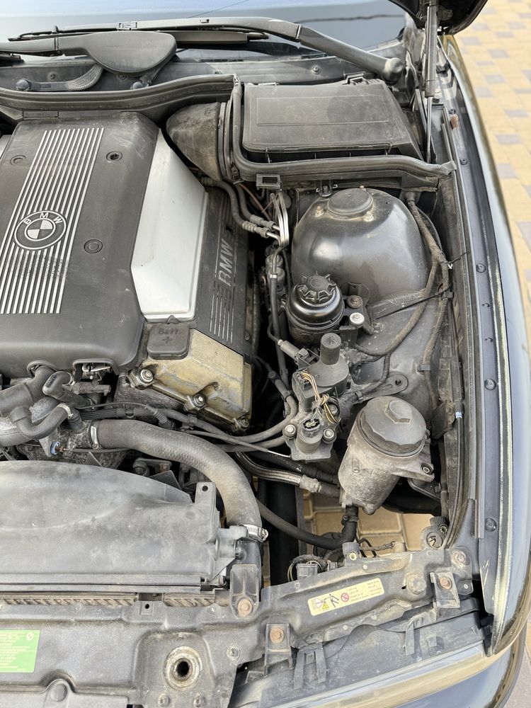 BMW E39 535 бензин 1997р рідна фарба
