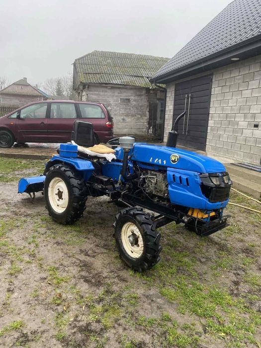 Продам тракторець