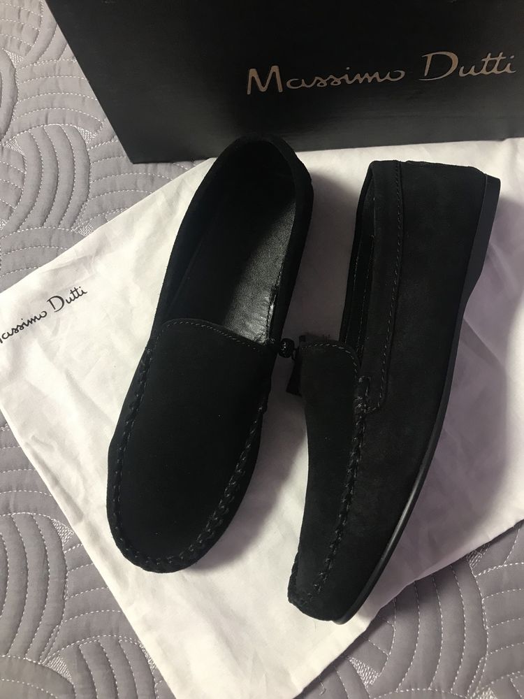 Продам жіночі замшеві мокасини Massimo Dutti