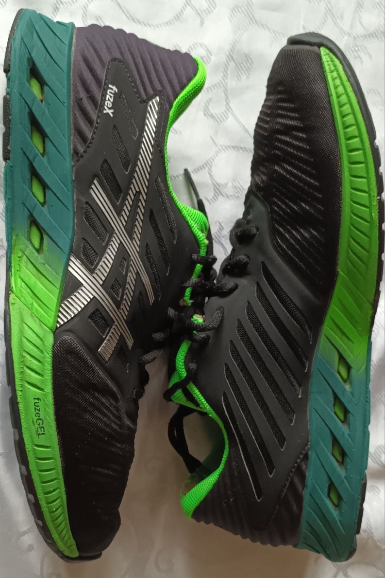 Buty biegowe Asics FuzeX 42