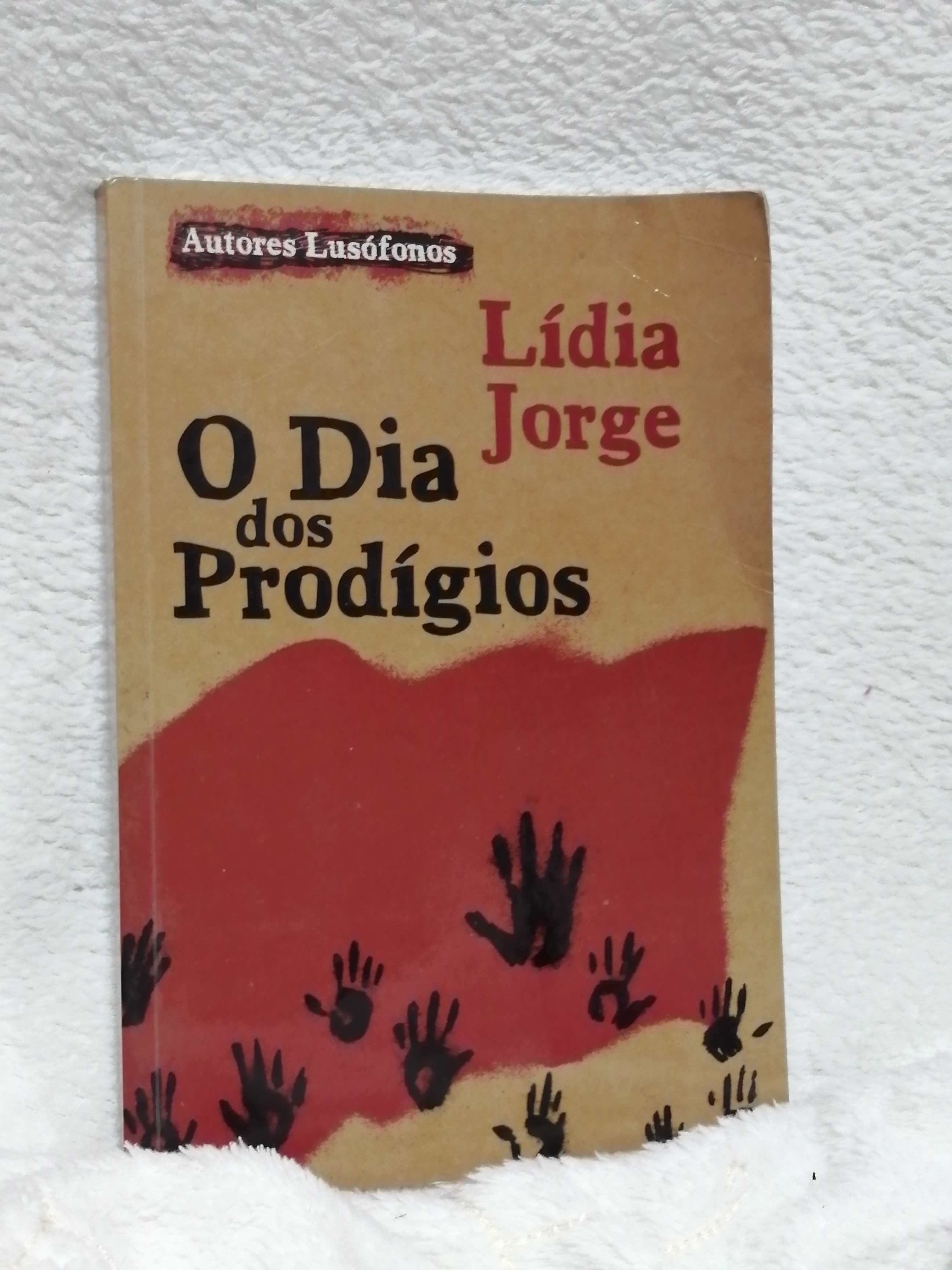 livro" o dia dos prodígios" de Lídia Jorge portes grátis