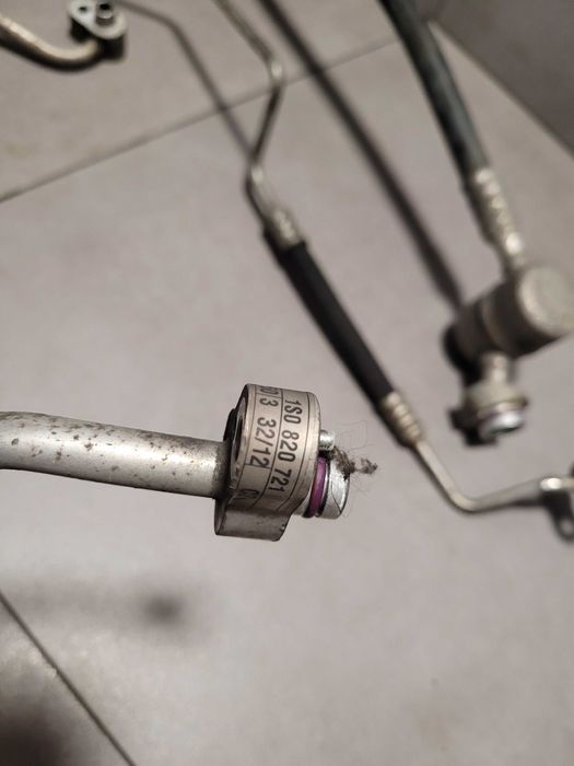 Przewody klimatyzacji Skoda Citigo 1.0 MPI 75 KM Benzyna 2012 rok