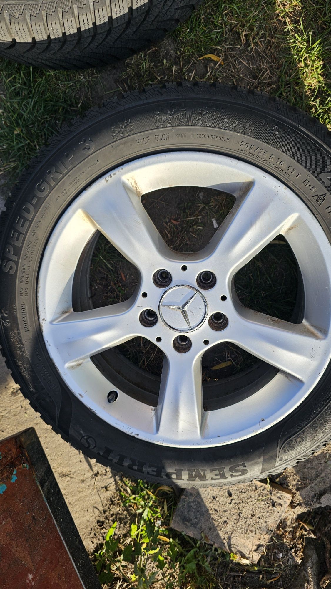 Alufelgi z oponami zimowymi Mercedes w211