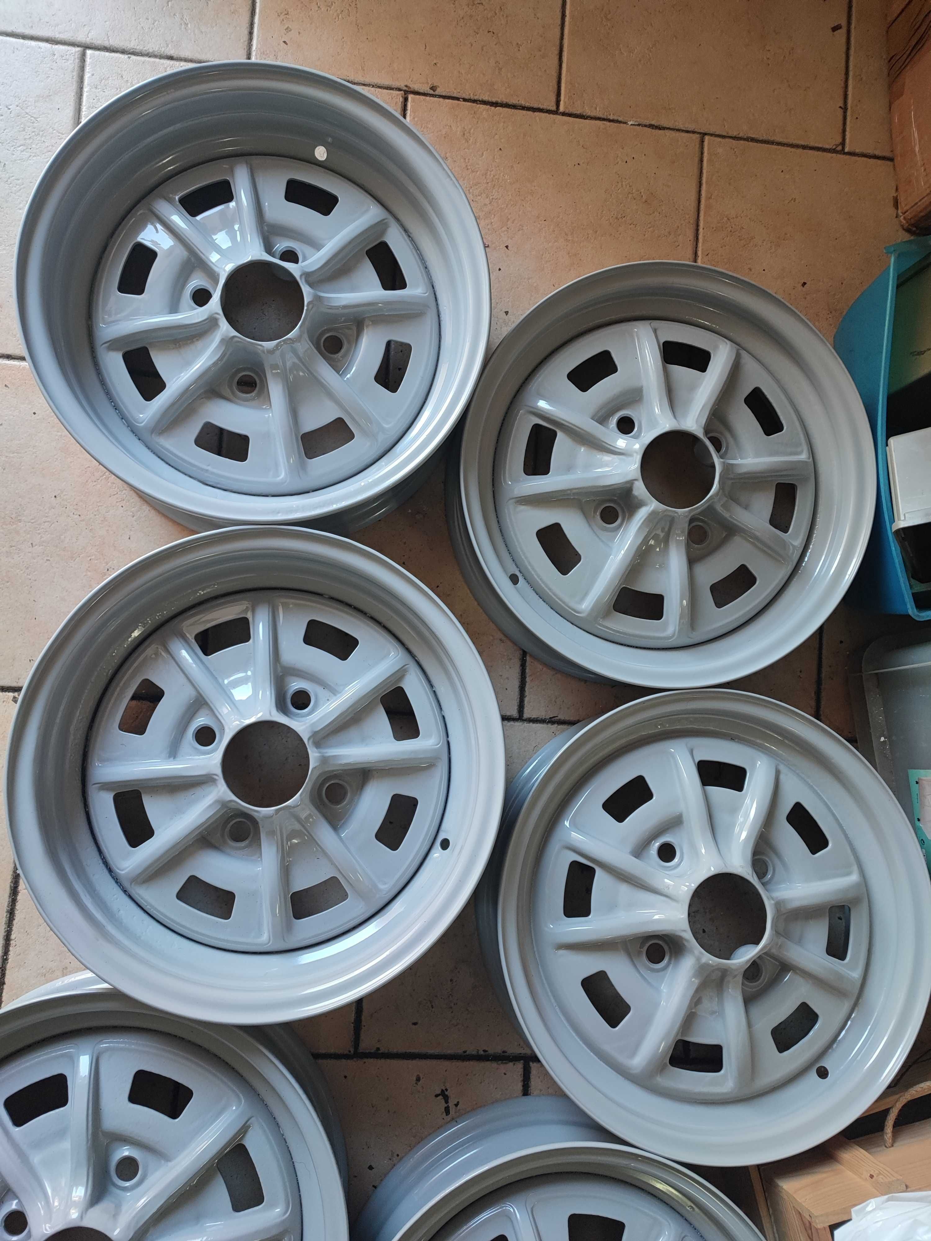 Conjunto de Jantes especiais carocha Sprintstar e Brasilia