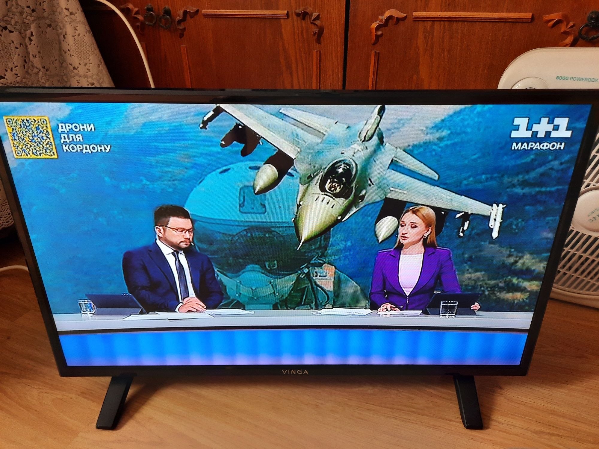 Телевизор LED  VINGA L28HD20B.