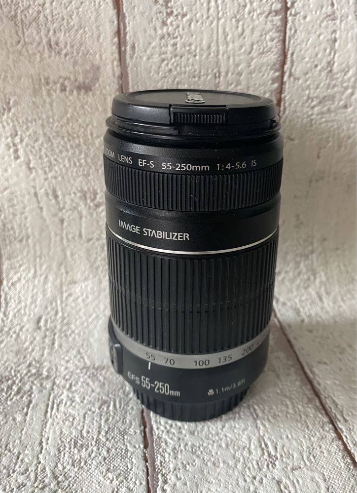 Обʼєктив canon efs 55-250