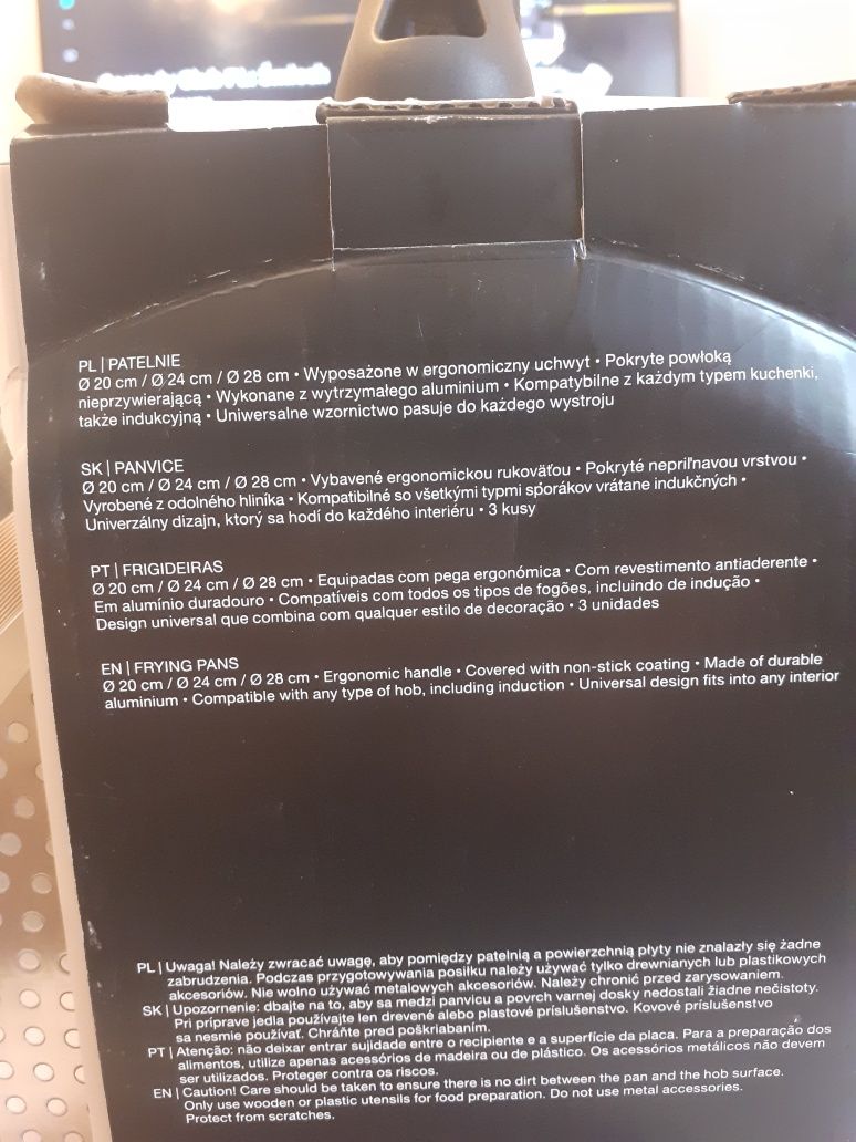 Zespół trzech patelni