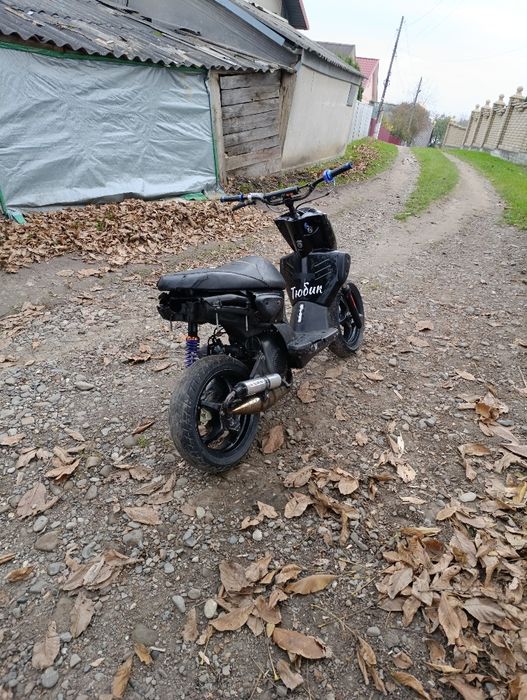 Продам Yamaha slider