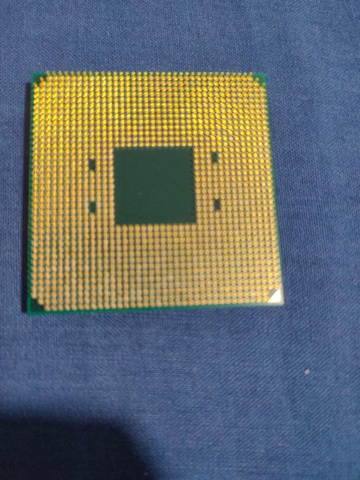 Процессор AMD RYZEN 5 2600 + кулер