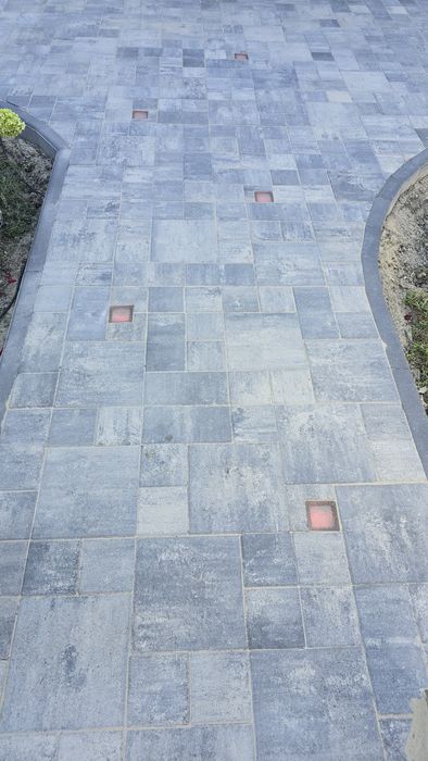 Укладка тротуарной плитки