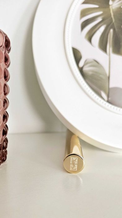 YSL Yves Saint Laurent korektor Touche Éclat Radiant Touch 2